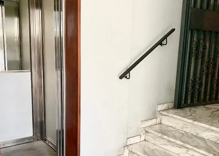 In Centro Storico - Via Mascarella - Universita *