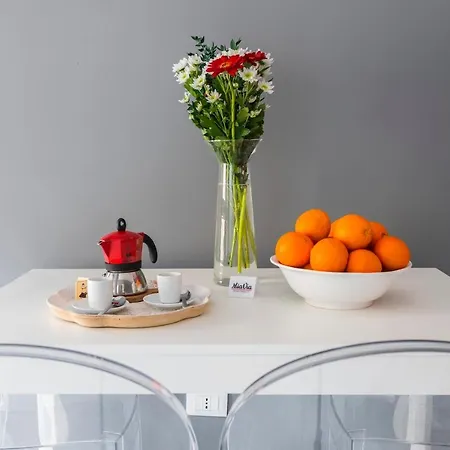 In Centro Storico - Via Mascarella - Universita * Bologna