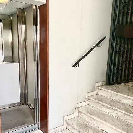 In Centro Storico - Via Mascarella - *