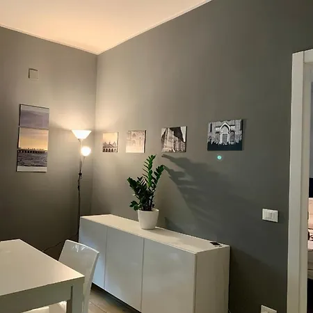 In Centro Storico - Via Mascarella - *