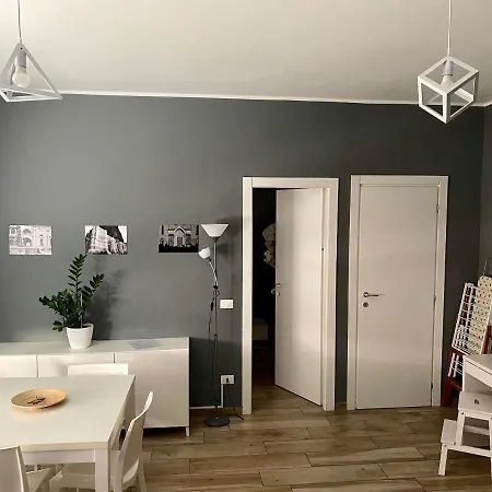 In Centro Storico - Via Mascarella - Appartamento *