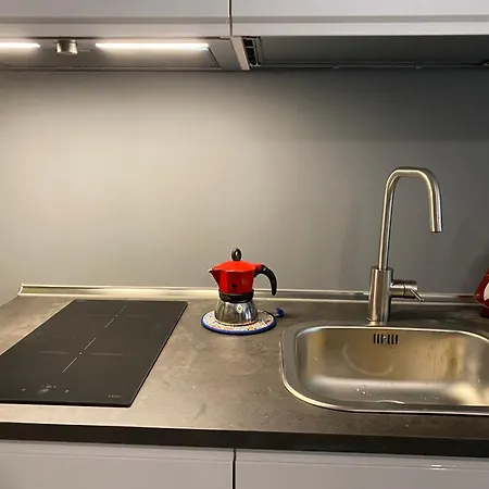 Appartamento In Centro Storico - Via Mascarella - Bologna